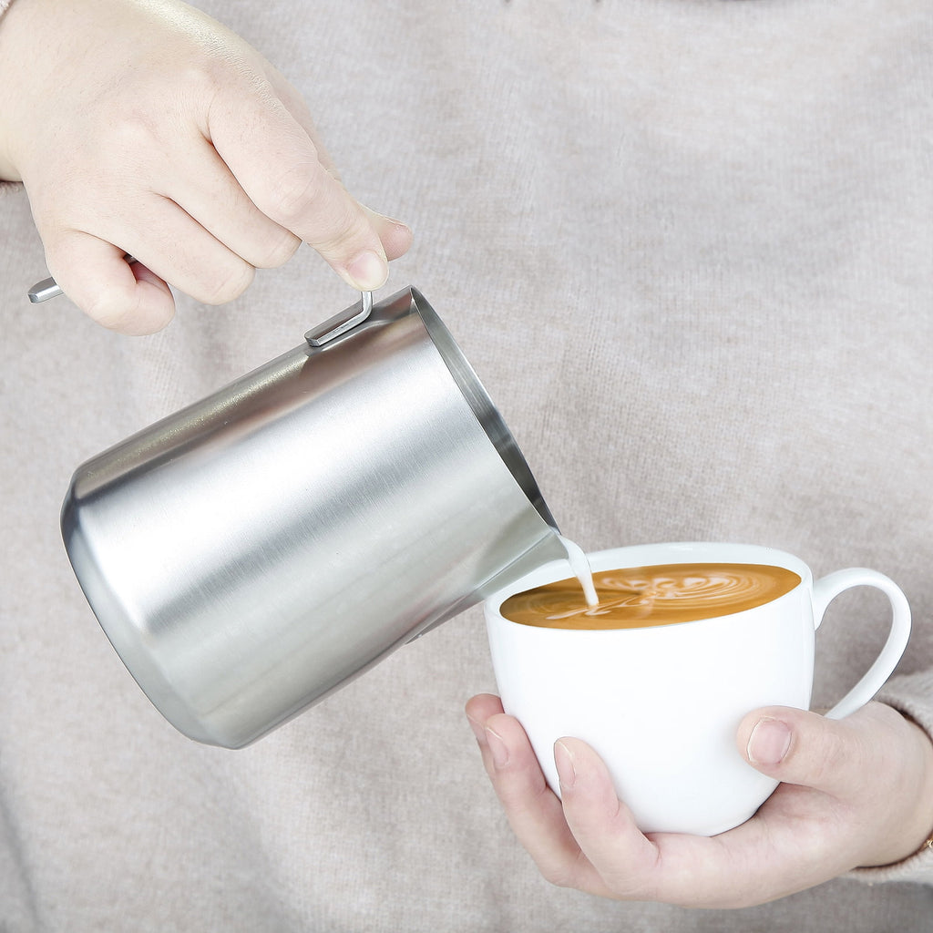 Easyworkz Espresso Milk Frothing Pitcher Heavy-Gauge Stainless Steel 20 oz Cappuccino Latte Art Cup, Brushed Silver